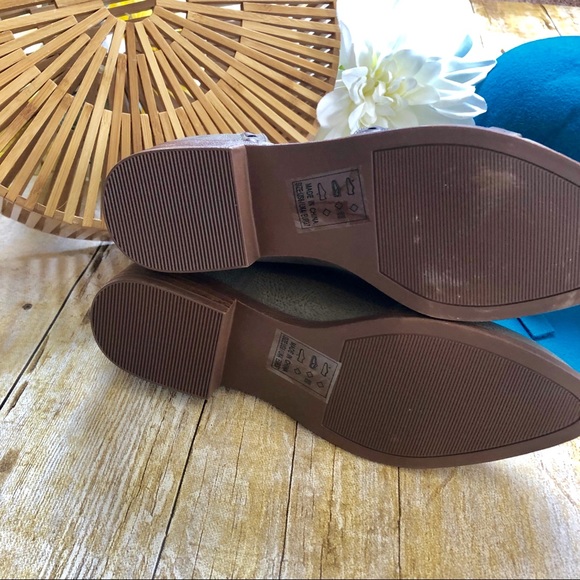 SALE! LAST PAIR Taupe Open Side Slide Loafer Flats - Picture 6 of 8